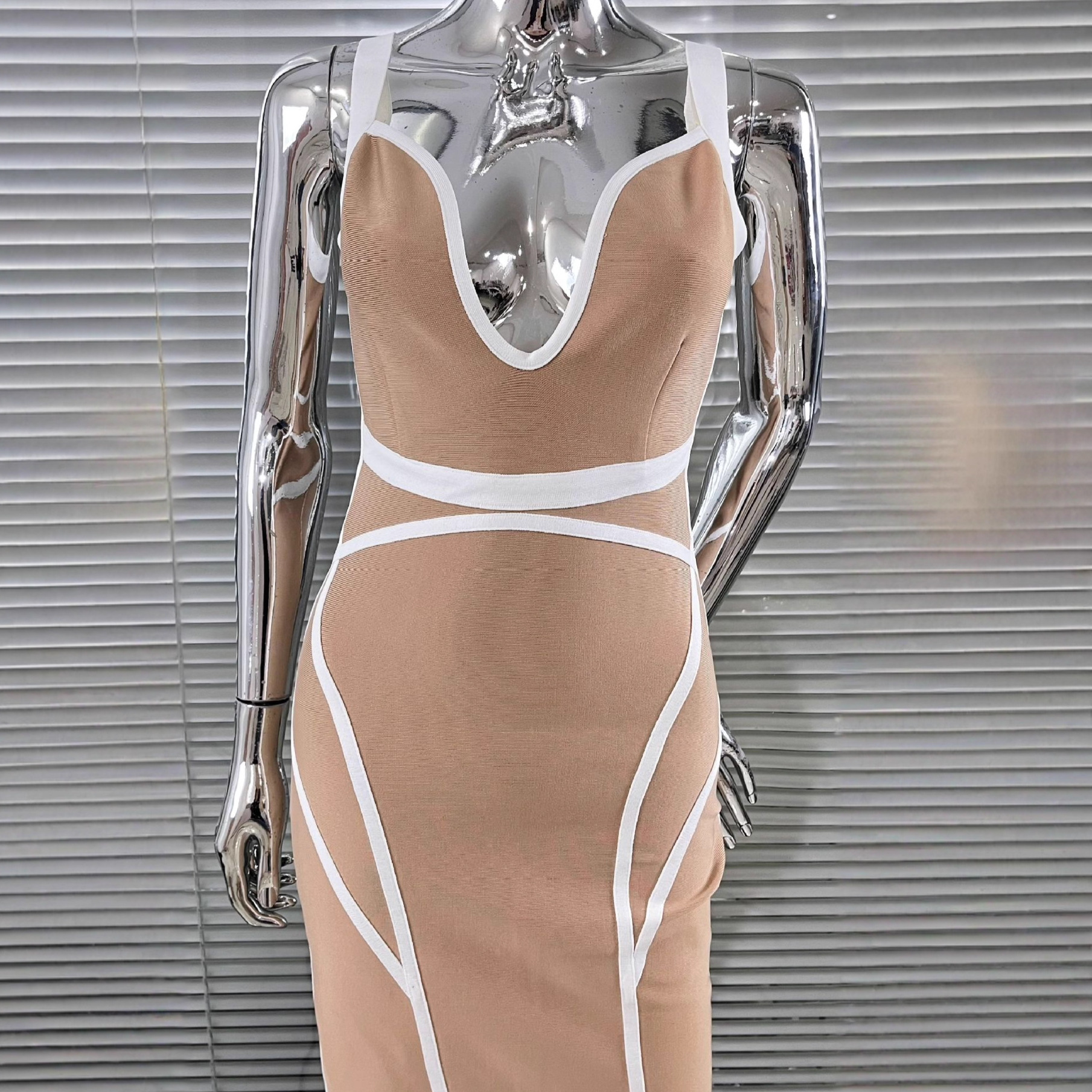 Glam Cut Hip Wrap White Edge A - مراجعة Women'S Formal Dinner Wear وسعره